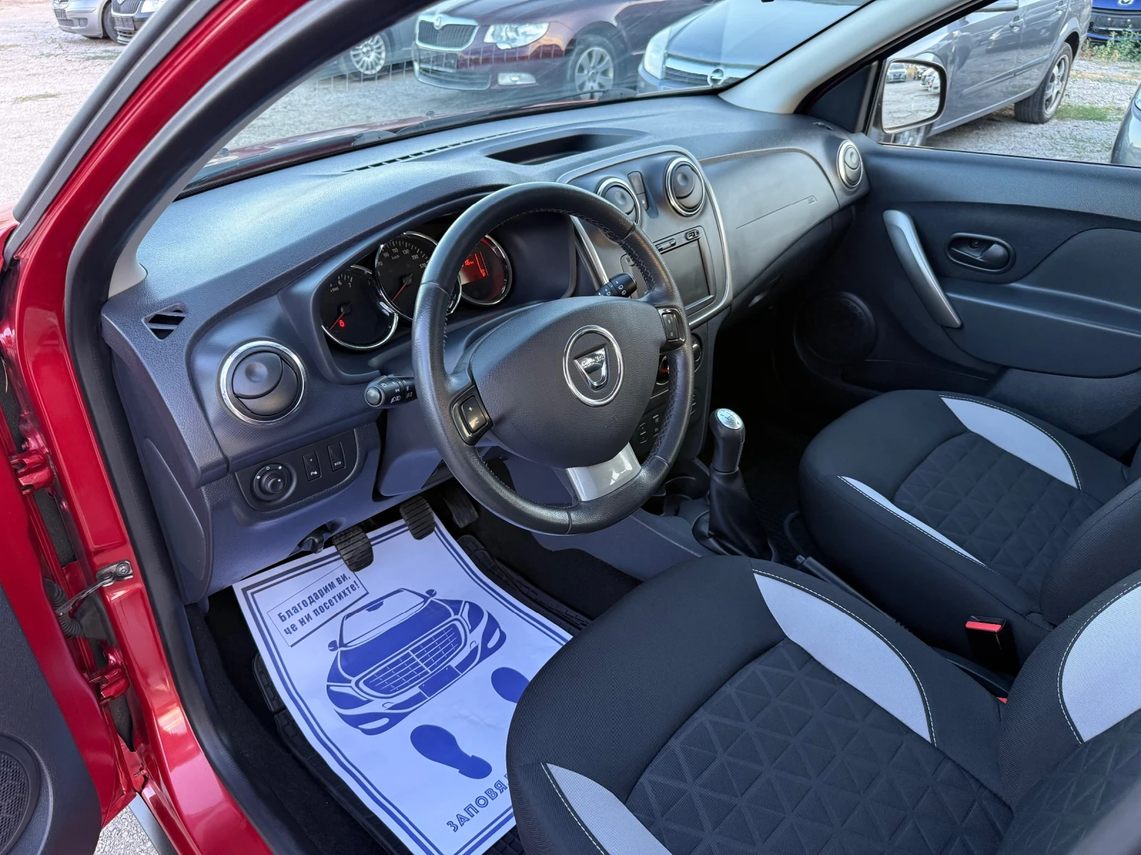 Dacia Sandero 0.9 90 к.с. STEPWAY, снимка 8 - Автомобили и джипове - 55940106