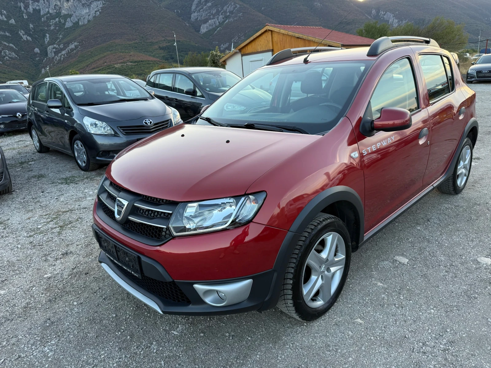 Dacia Sandero 0.9 90 к.с. STEPWAY, снимка 2 - Автомобили и джипове - 55940106