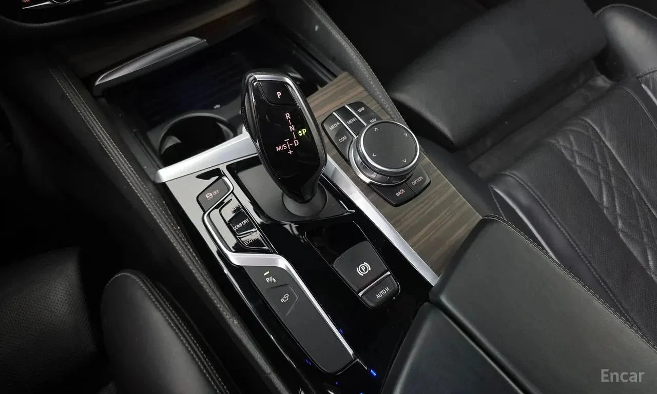 BMW 530, снимка 15 - Автомобили и джипове - 56719870