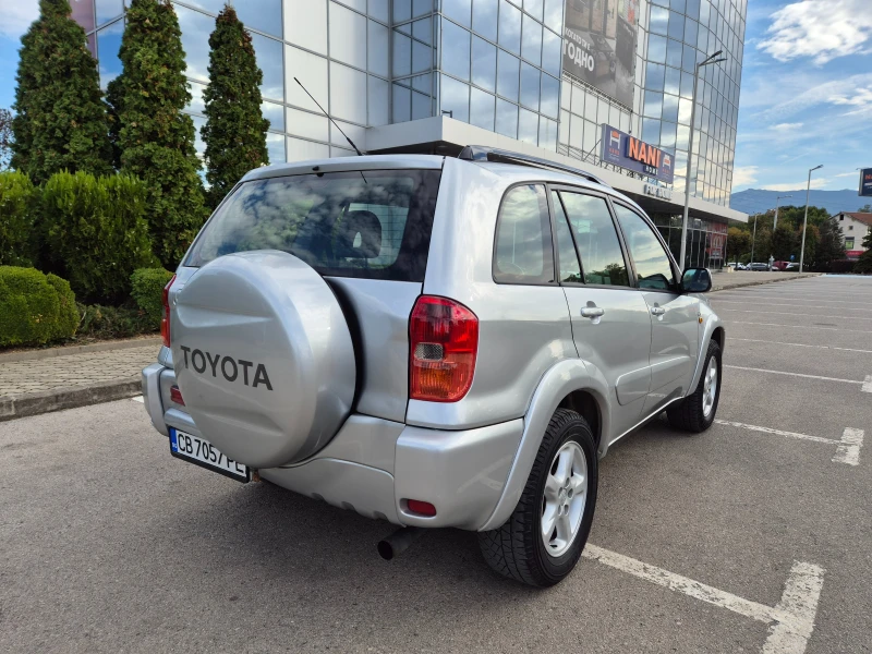 Toyota Rav4 2.0, снимка 5 - Автомобили и джипове - 47444187