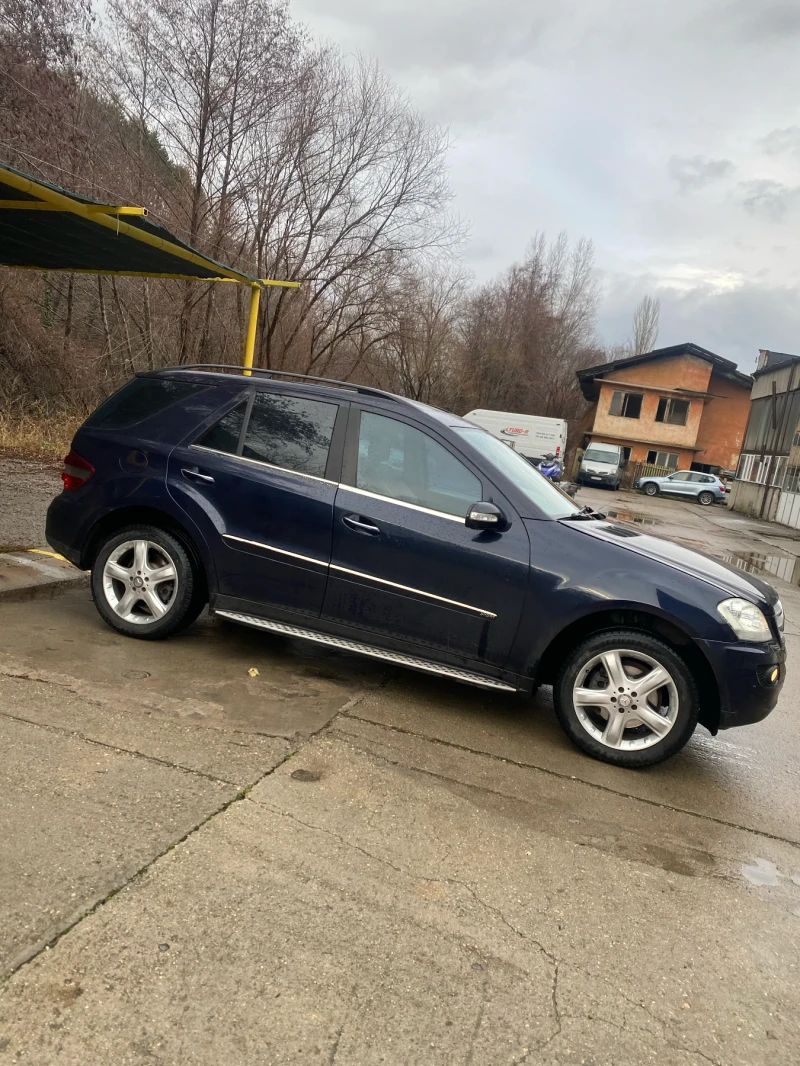 Mercedes-Benz ML 320 SPORT, снимка 9 - Автомобили и джипове - 48438201