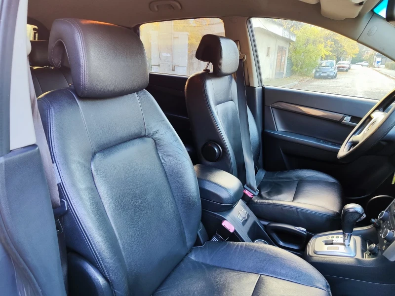 Chevrolet Captiva 2.0 VCDI 4x4 AUTOMAT, снимка 8 - Автомобили и джипове - 52543015