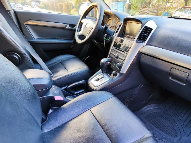 Chevrolet Captiva 2.0 VCDI 4x4 AUTOMAT, снимка 7 - Автомобили и джипове - 52543015