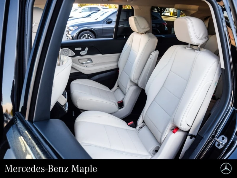 Mercedes-Benz GLS * 4MATIC/AMG/NIGHT * CARFAX * ЦЕНА ДО БГ, снимка 13 - Автомобили и джипове - 52959736