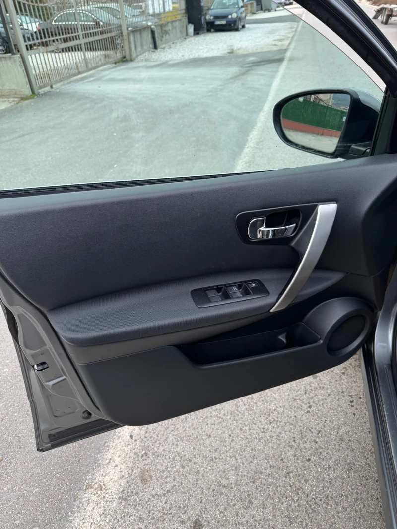 Nissan Qashqai 1.5, снимка 7 - Автомобили и джипове - 53277381