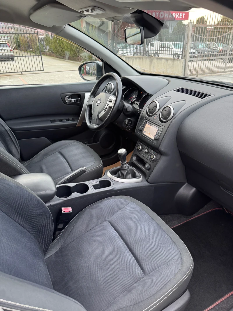 Nissan Qashqai 1.5, снимка 13 - Автомобили и джипове - 53277381