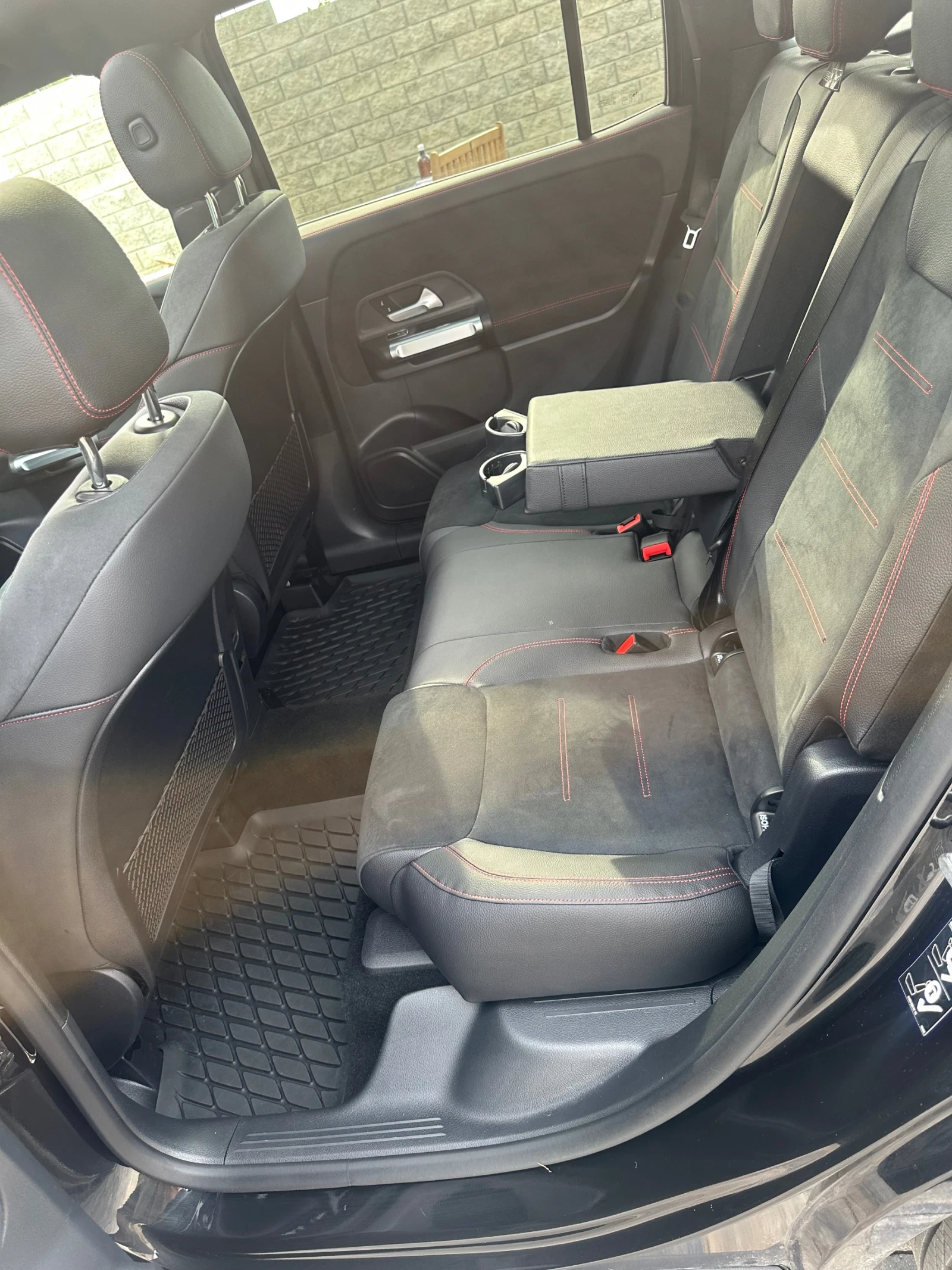 Mercedes-Benz GLB 11000kм - изображение 10
