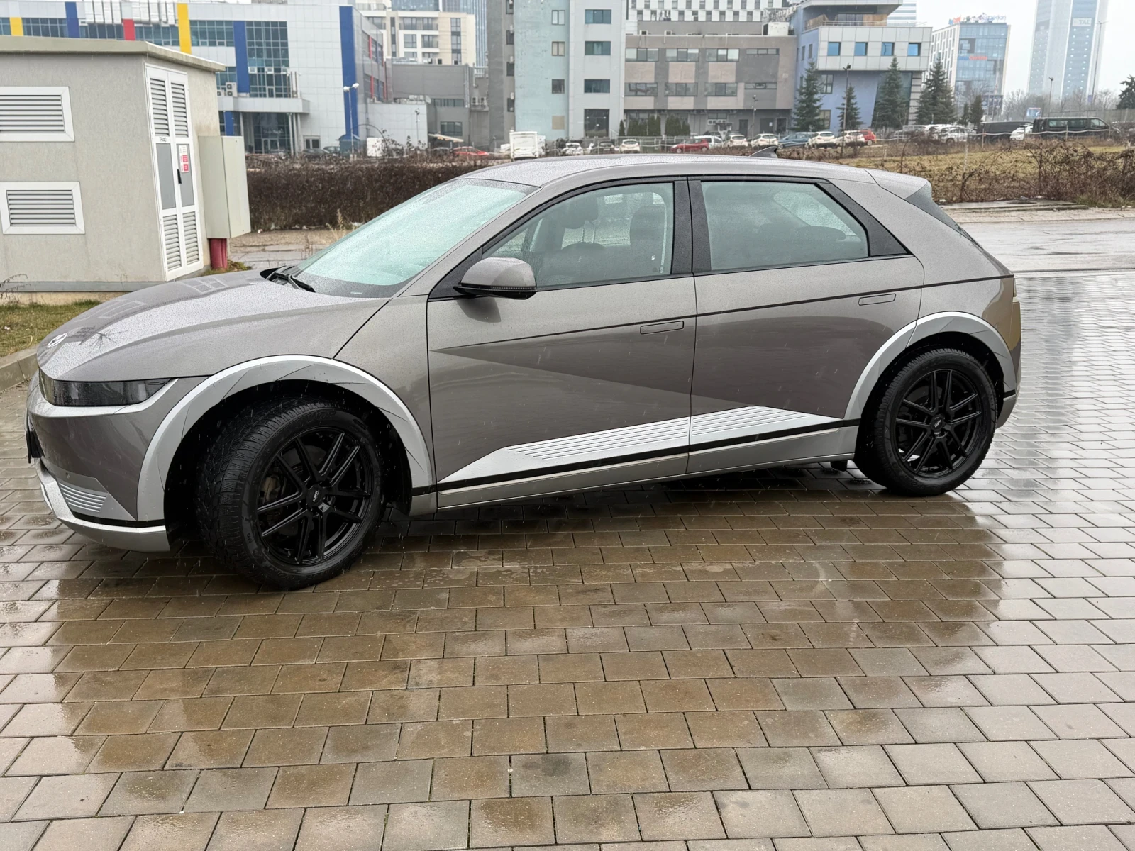 Hyundai Ioniq 5 DYNAMIQ TERMO/PIXEL LED/Гаранция, снимка 5 - Автомобили и джипове - 53591728