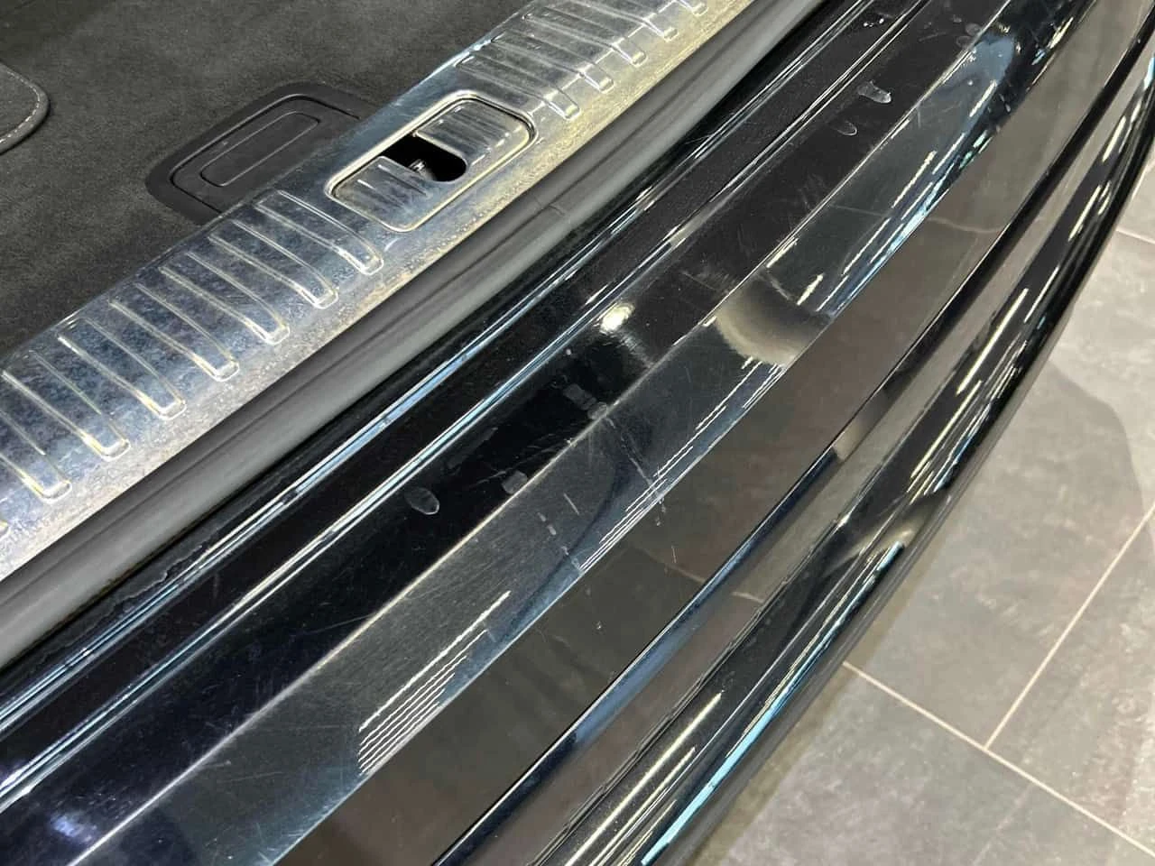 Audi SQ8 * 4.0 TFSI quattro * CARFAX * ЦЕНА ДО БГ, снимка 11 - Автомобили и джипове - 53740676