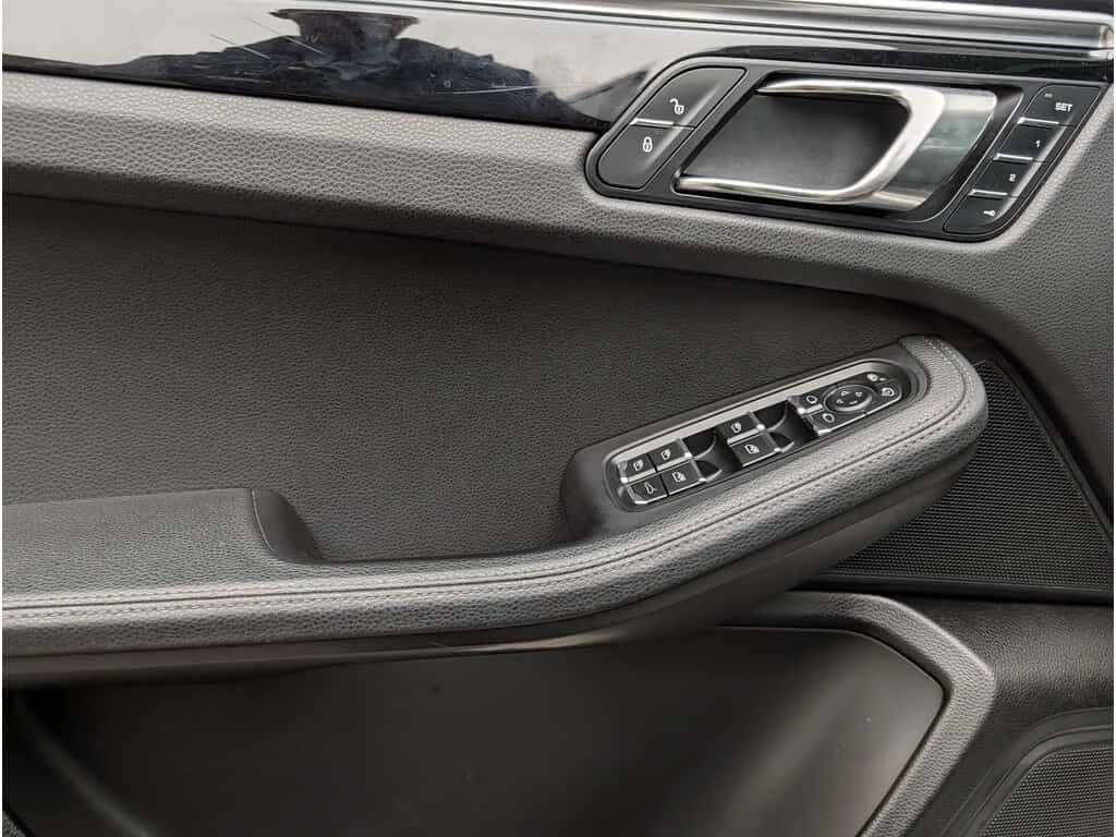 Porsche Macan * S | Premium Pkg Plus | Lane Assist | Back Up Cam, снимка 7 - Автомобили и джипове - 53975504