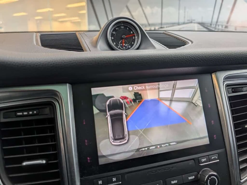 Porsche Macan * S | Premium Pkg Plus | Lane Assist | Back Up Cam, снимка 11 - Автомобили и джипове - 53975504