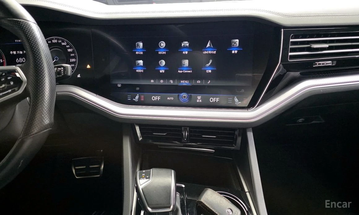 VW Touareg 3.0 TDI R-Line* Подгрев* Обдухване* Head up* , снимка 7 - Автомобили и джипове - 54069448