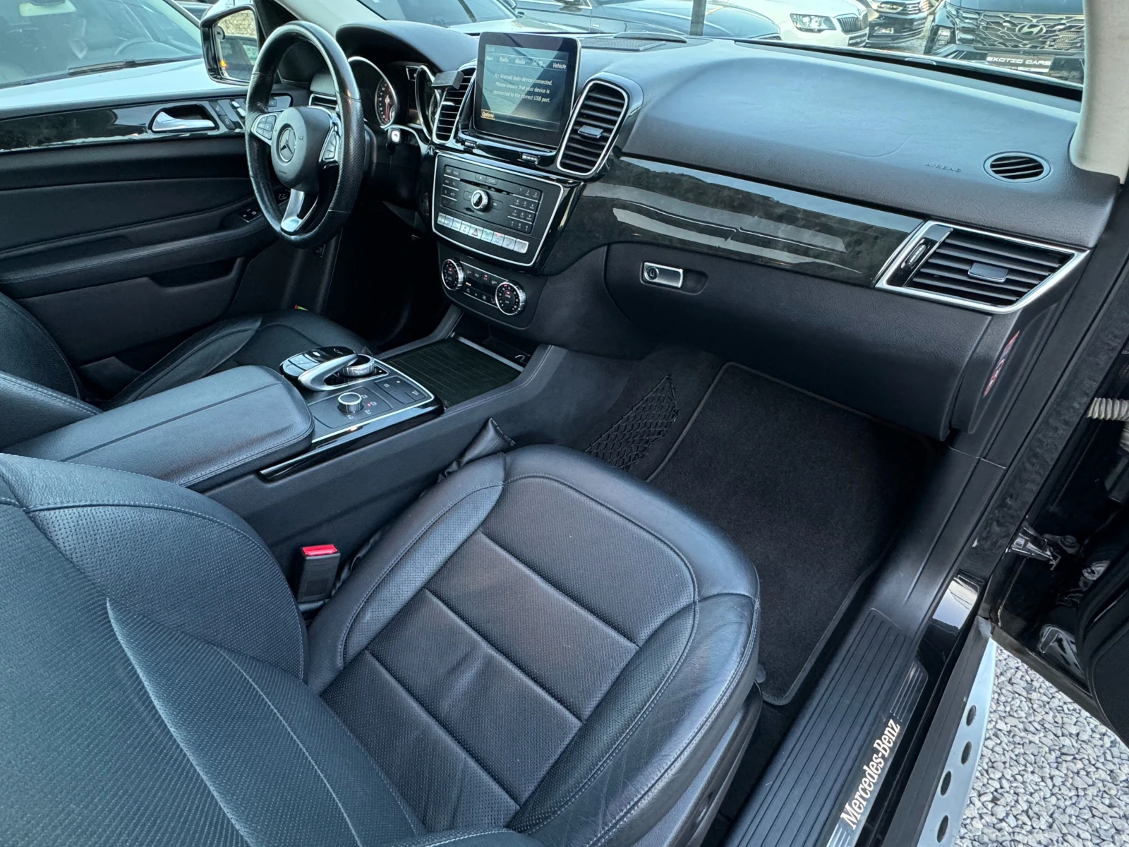 Mercedes-Benz GLE 350 d 4 Matic ! AMG Line !, снимка 11 - Автомобили и джипове - 54834210