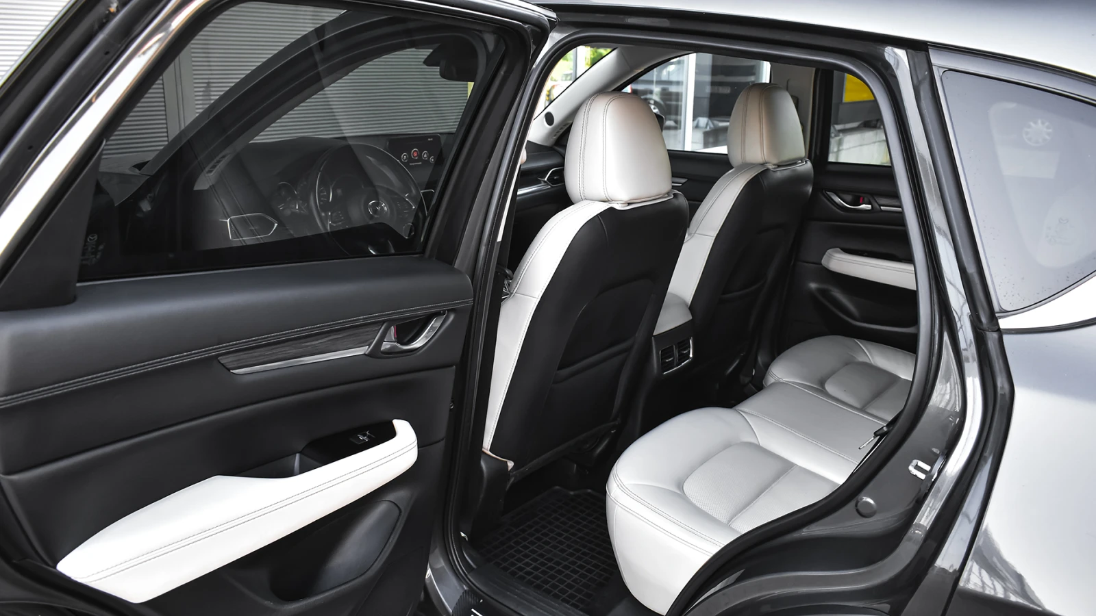 Mazda CX-5 2.5 SKYACTIV-G ULTIMATE 4x4 Automatic, снимка 9 - Автомобили и джипове - 55102771