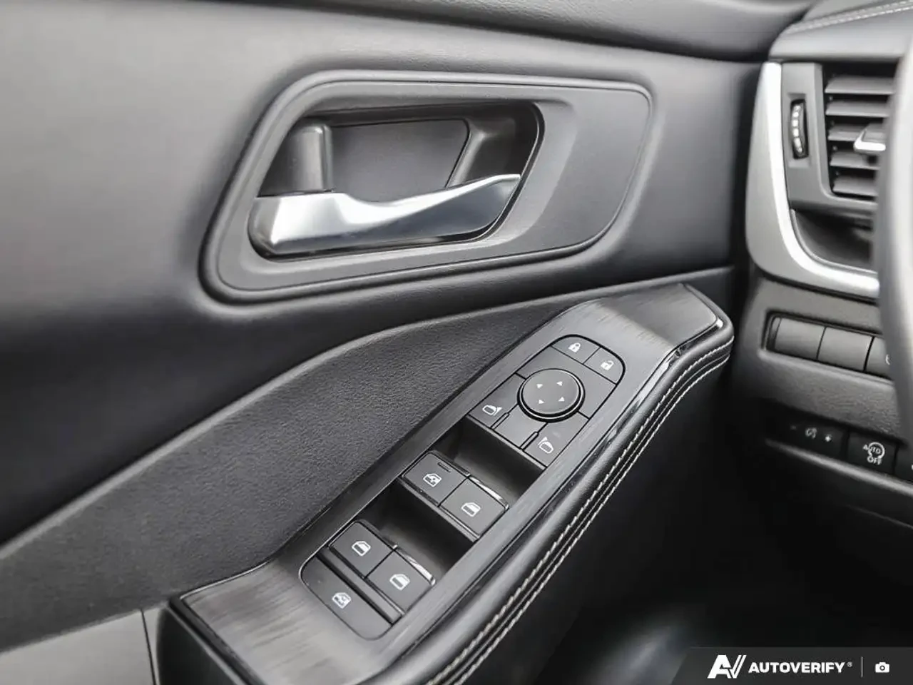 Nissan Rogue SV Moonroof | AWD | Propilot Assist | Carplay |  | Mobile.bg � ����������� 14