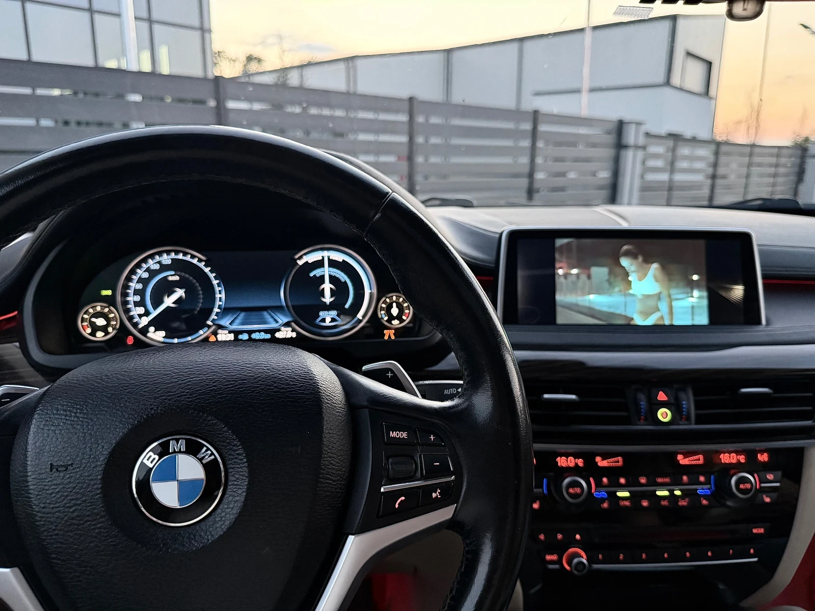 BMW X6 3.5i Бартер Лизинг Обслужен, снимка 14 - Автомобили и джипове - 56312949