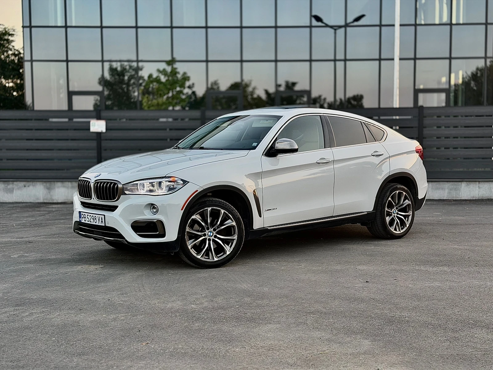 BMW X6 3.5i Бартер Лизинг Обслужен, снимка 4 - Автомобили и джипове - 56312949