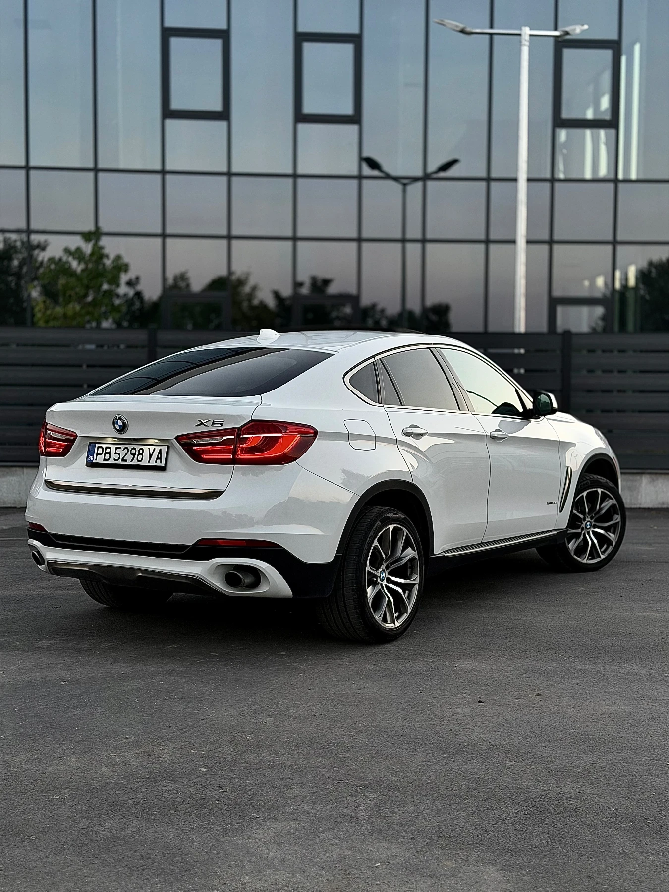 BMW X6 3.5i Бартер Лизинг Обслужен, снимка 10 - Автомобили и джипове - 56312949