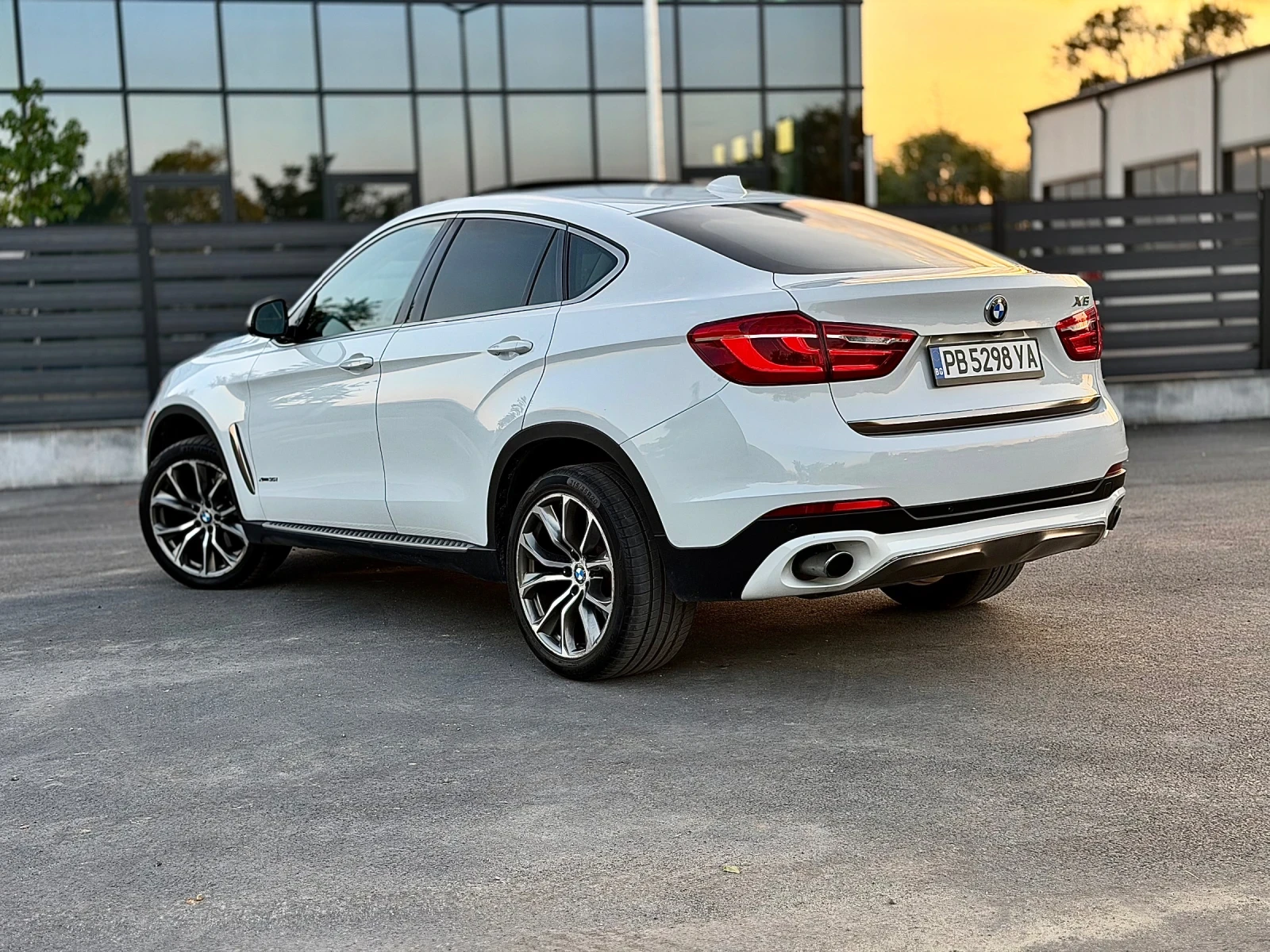 BMW X6 3.5i Бартер Лизинг Обслужен, снимка 8 - Автомобили и джипове - 56312949