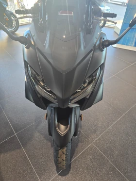 Yamaha T-max 560 Black Max 2026, снимка 2