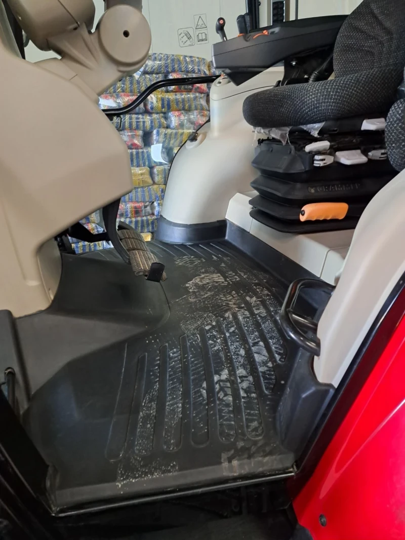 Трактор Massey, снимка 3 - Селскостопанска техника - 52528550