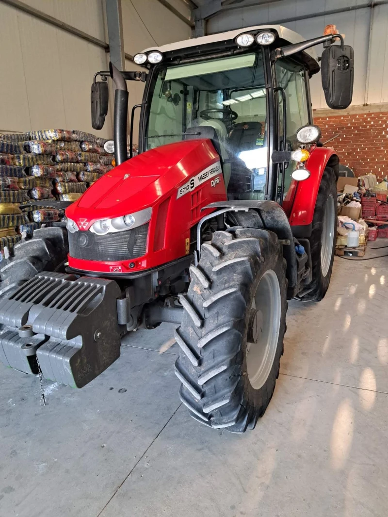 Трактор Massey