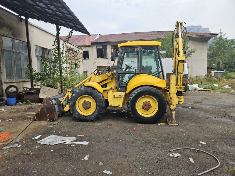 Багер New Holland, снимка 1 - Индустриална техника - 47284247