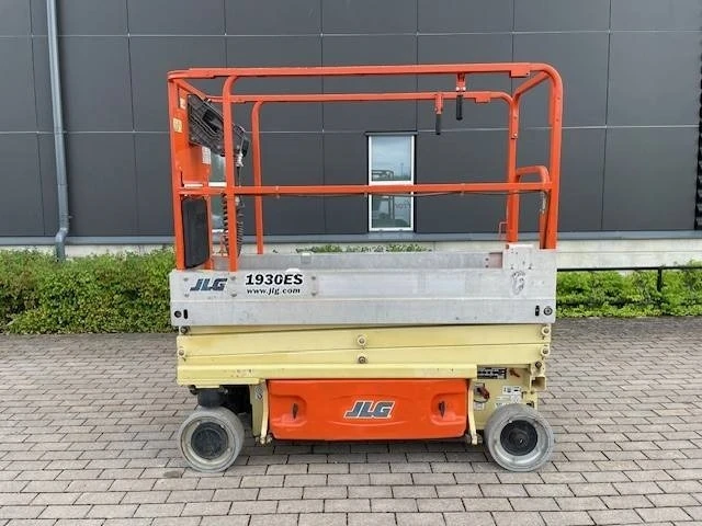 Автовишка Друга марка JLG 1930 / ПЕРФЕКТНА !