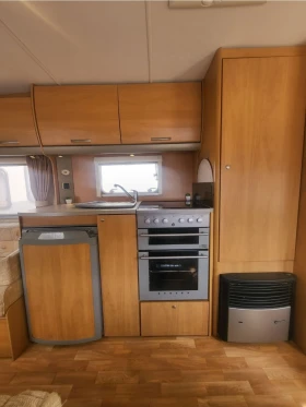 Каравана Други Swift Accord Charisma, снимка 9