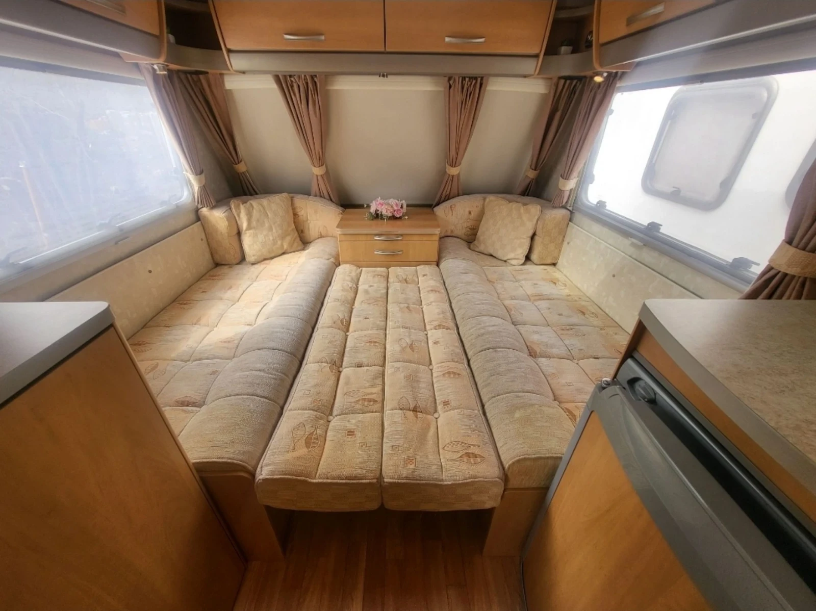 Каравана Други Swift Accord Charisma, снимка 8 - Каравани и кемпери - 53975565