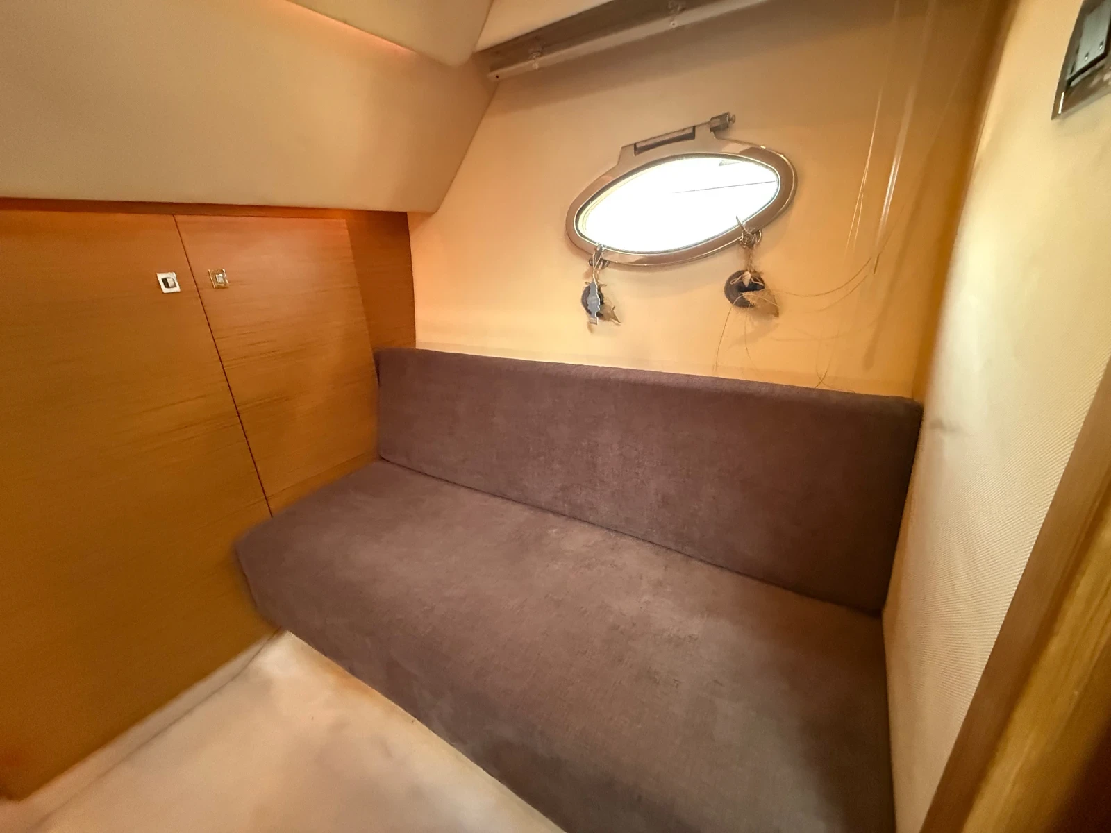 Моторна яхта Atlantis Azimut Atlantis 35 - изображение 5