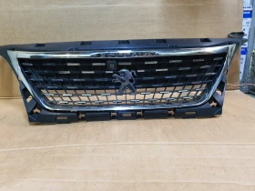 Предна решетка от Пежо 3008, снимка 2