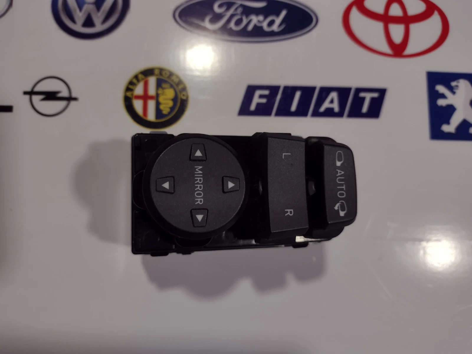 93530G3010        Hyundai I30 III 1.5 T-GDI 93530G3010 | Mobile.bg   1