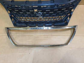 Предна решетка от Пежо 3008, снимка 6 - Части - 52474152