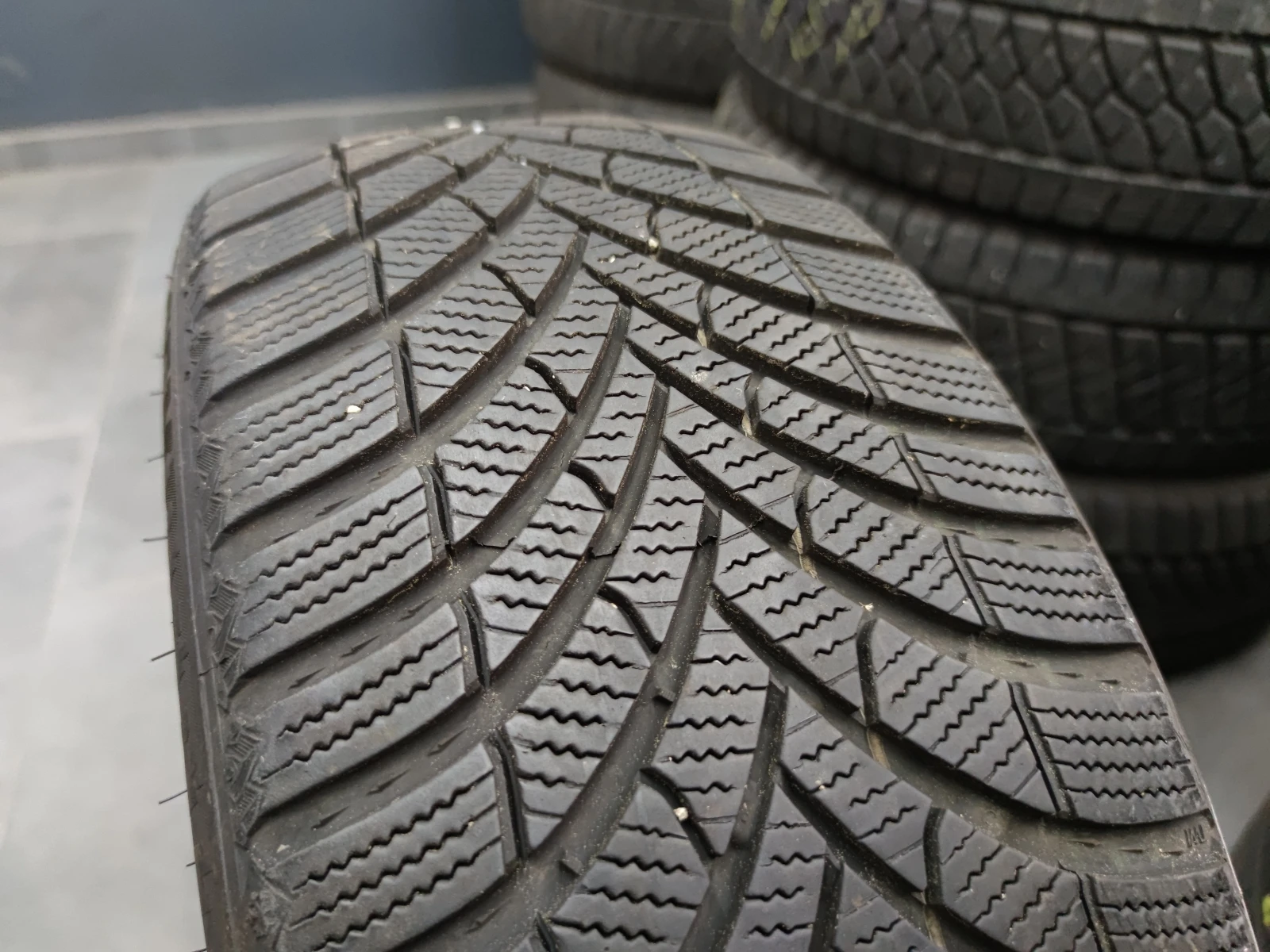  205/45R17 | Mobile.bg   2