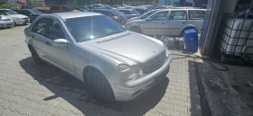 Mercedes-Benz C 220, снимка 2