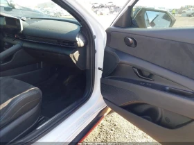 Hyundai Elantra, снимка 7