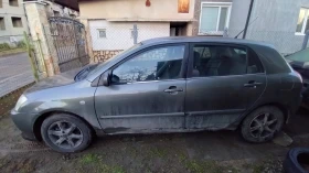 Toyota Corolla E120, снимка 2