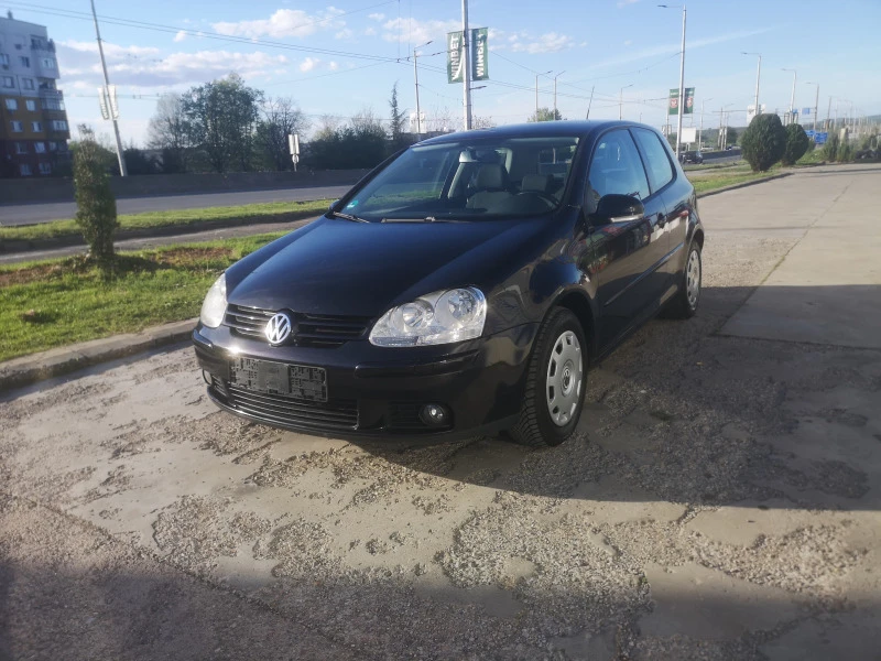 VW Golf 1.6i.   101 ps, снимка 1 - Автомобили и джипове - 47064540