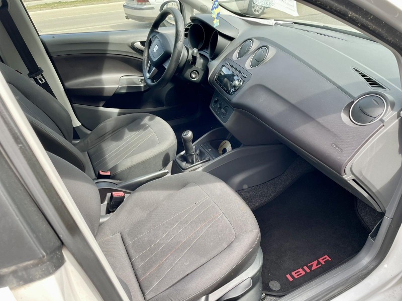 Seat Ibiza 1.2mpi, снимка 9 - Автомобили и джипове - 46441090
