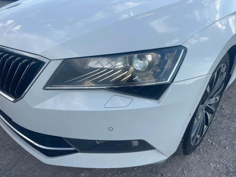 Skoda Superb 2.0TDI LAURIN&KLEMENT FULL 4X4 EURO6B, снимка 9 - Автомобили и джипове - 46813575