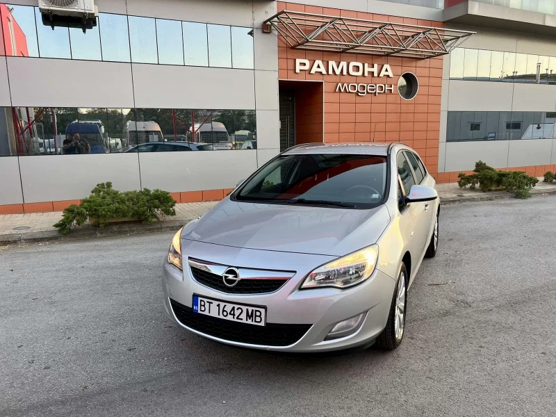 Opel Astra 1.4 Turbo, снимка 1 - Автомобили и джипове - 47652339