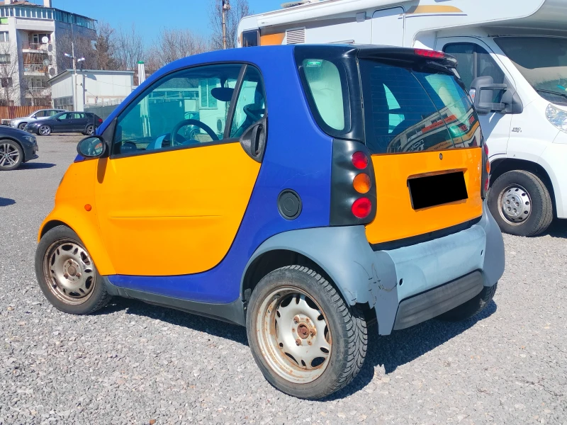 Smart Fortwo 0.6 РЕГИСТРИРАН, снимка 8 - Автомобили и джипове - 49402859