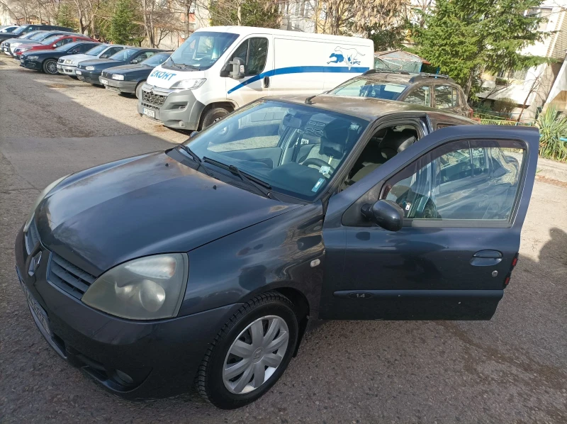 Renault Symbol 1.4, снимка 8 - Автомобили и джипове - 49508861