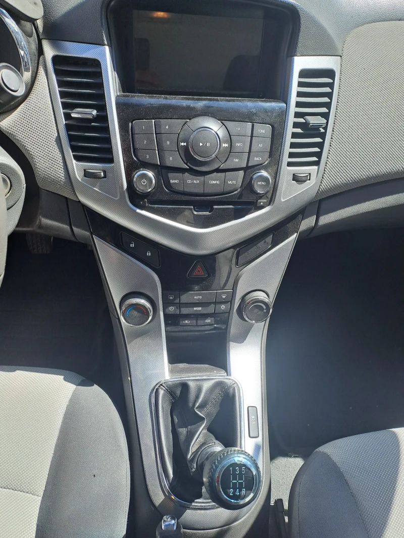 Chevrolet Cruze, снимка 7 - Автомобили и джипове - 52929817
