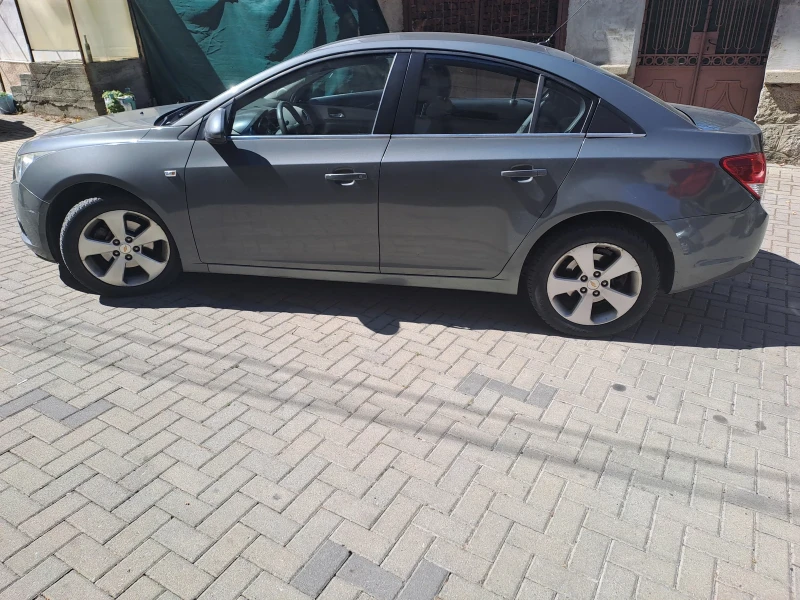Chevrolet Cruze, снимка 3 - Автомобили и джипове - 52929817