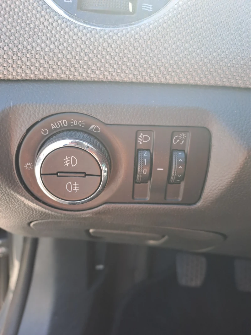 Chevrolet Cruze, снимка 8 - Автомобили и джипове - 52929817