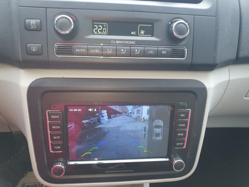 Skoda Roomster Scuot AUT NNAVI PANORAMA KAMERA, снимка 11 - Автомобили и джипове - 52662720