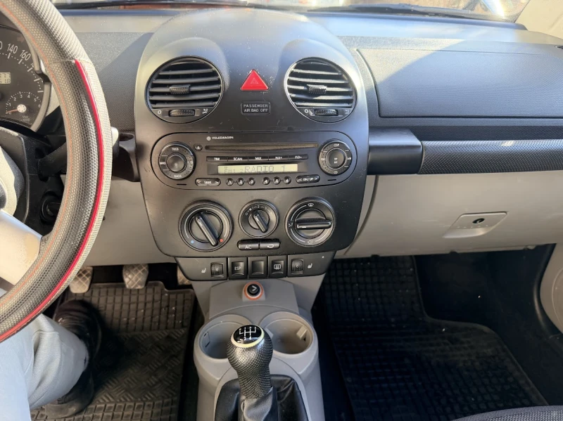 VW Beetle, снимка 12 - Автомобили и джипове - 52800892