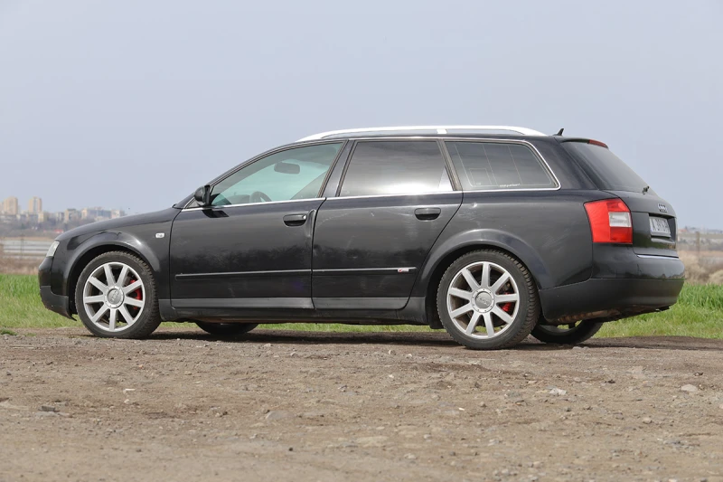 Audi A4, снимка 2 - Автомобили и джипове - 53572499